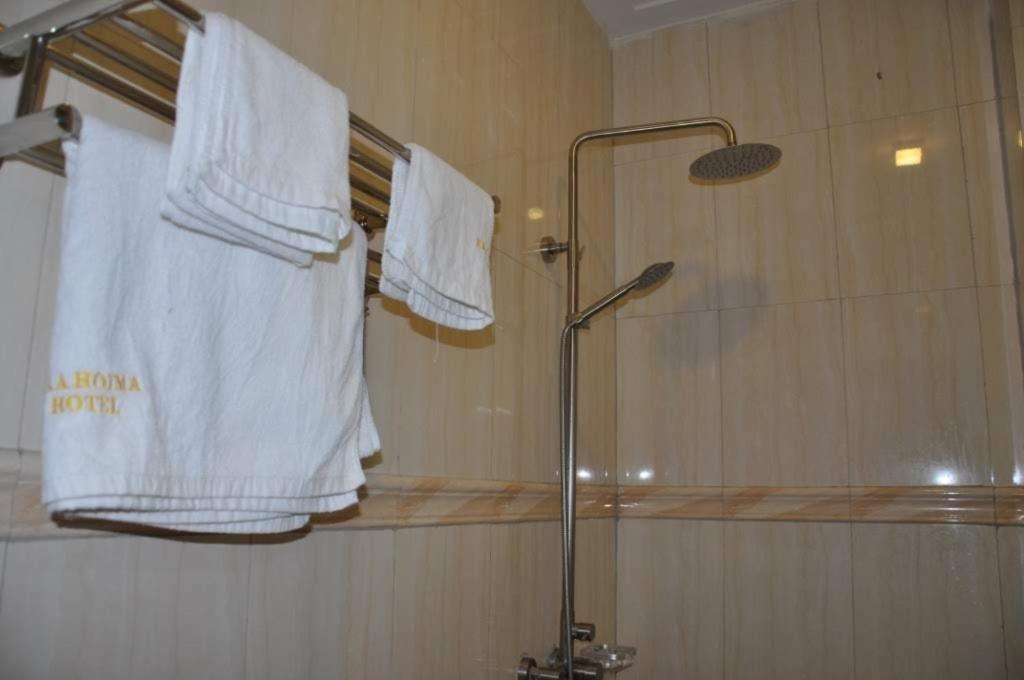 Hoima Eka Hotel 외부 사진